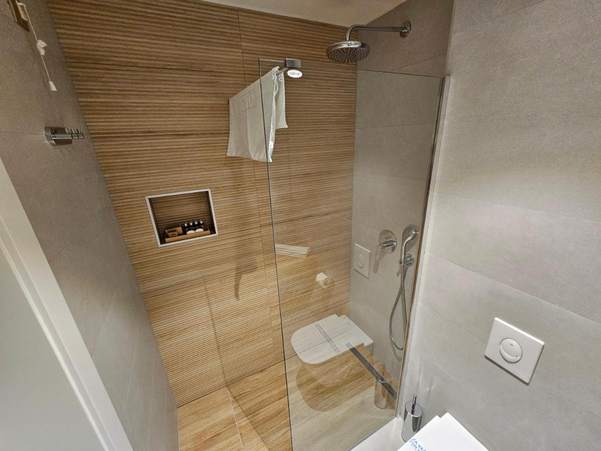 Hotel Etna Gracanica  Buitenkant foto